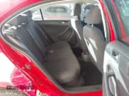 ✅ 2012 Volkswagen Jetta • VIN: 3VW2K7AJ4CM407224 • Lot: 43573529. Wystawiony na IAAI z przebiegiem 94 849 mil. Bezpłatny archiwum sprzedaży aukcyjnych z USA i szczegółowy raport historii pojazdu na DreamBid. Zdjęcie 8.