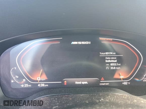 ✅ 2020 BMW 5 Series M550i xDrive • VIN: WBAJS7C02LBN96334 • Lot: 71256445. Wystawiony na Copart z przebiegiem 65 174 mil. Bezpłatny archiwum sprzedaży aukcyjnych z USA i szczegółowy raport historii pojazdu na DreamBid. Zdjęcie 9.