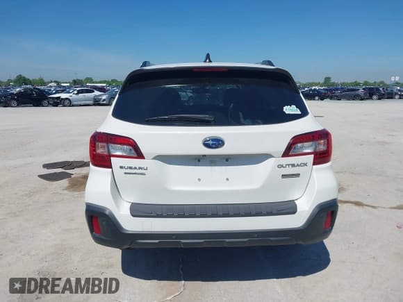 ✅ 2018 Subaru Outback Touring • VIN: 4S4BSATC5J3336205 • Lot: 42201530. Listed on IAAI with 103,362 mi. Free auction sales archive from the USA and detailed vehicle history report at DreamBid. Image 16.