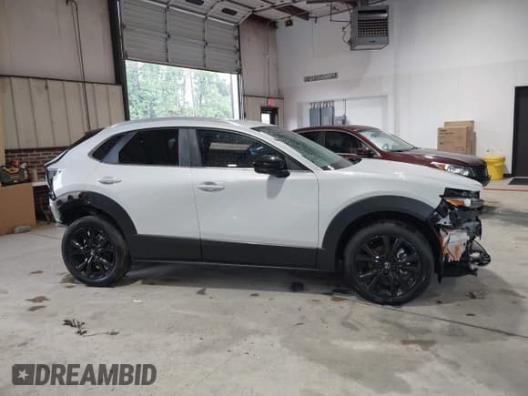 ✅ 2024 Mazda CX-30 S Select Sport • VIN: 3MVDMBBM4RM611367 • Лот: 42872153. Опубликован ранее на IAAI с пробегом 14 805 миль. Бесплатный доступ к архиву аукционных продаж из США и подробный отчёт об истории автомобиля на DreamBid. Изображение 14.