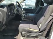 ✅ 2011 GMC Sierra 1500 SLE • VIN: 1GTR1VE00BZ308102 • Lot: 70129345. Wystawiony na Copart z przebiegiem 288 919 mil. Bezpłatny archiwum sprzedaży aukcyjnych z USA i szczegółowy raport historii pojazdu na DreamBid. Zdjęcie 7.