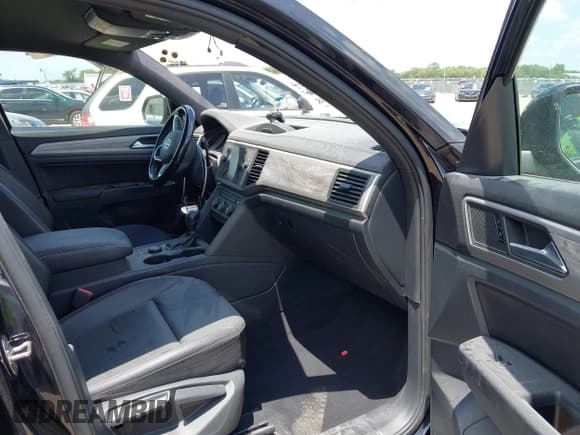 ✅ 2020 Volkswagen Atlas SE • VIN: 1V21E2CA0LC227843 • Лот: 42668669. Опубликован ранее на IAAI с пробегом 68 967 миль. Бесплатный доступ к архиву аукционных продаж из США и подробный отчёт об истории автомобиля на DreamBid. Изображение 5.