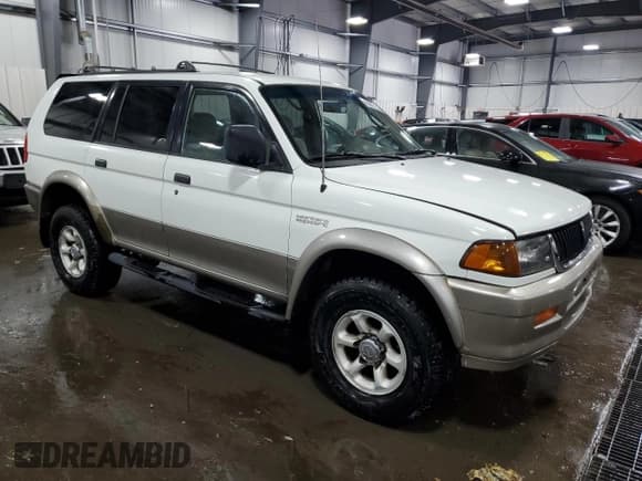 ✅ 1998 Mitsubishi Montero Sport LS • VIN: JA4MT31PXWP044183 • Лот: 60616895. Опубликован ранее на Copart с пробегом 83 853 миль. Бесплатный доступ к архиву аукционных продаж из США и подробный отчёт об истории автомобиля на DreamBid. Изображение 4.