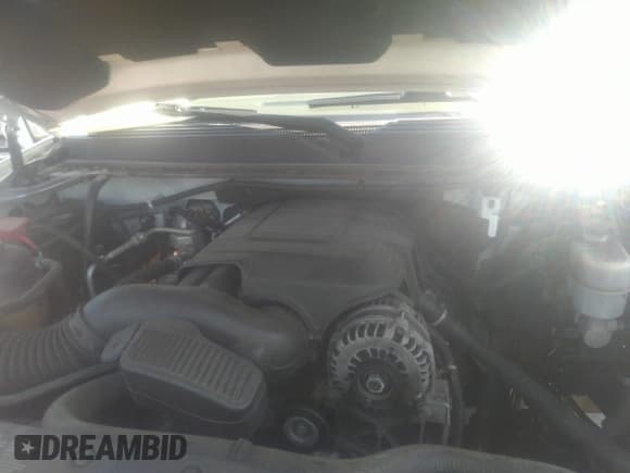 ✅ 2011 Chevrolet Suburban LT • VIN: 1GNSCJE09BR336427 • Lot: 40277644. Listed on IAAI with 195,136 mi. Free auction sales archive from the USA and detailed vehicle history report at DreamBid. Image 10.