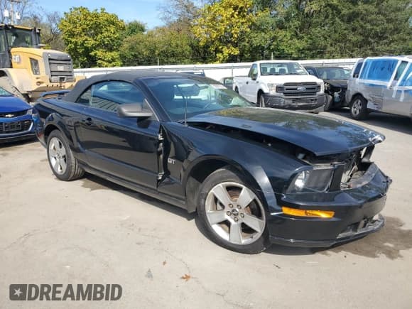 ✅ 2006 Ford Mustang GT Deluxe • VIN: 1ZVHT85H665110678 • Lot: 82087325. Listed on Copart with 49,580 mi. Free auction sales archive from the USA and detailed vehicle history report at DreamBid. Image 4.