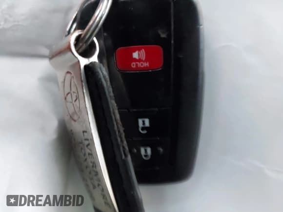 ✅ 2017 Toyota Prius Three • VIN: JTDKARFU5H3052299 • Lot: 43739687. Wystawiony na IAAI z przebiegiem 115 899 mil. Bezpłatny archiwum sprzedaży aukcyjnych z USA i szczegółowy raport historii pojazdu na DreamBid. Zdjęcie 11.