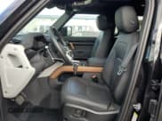 ✅ 2023 Land Rover Defender SE • VIN: SALEP7EU0P2170856 • Lot: 75952364. Wystawiony na Copart z przebiegiem 17 959 mil. Bezpłatny archiwum sprzedaży aukcyjnych z USA i szczegółowy raport historii pojazdu na DreamBid. Zdjęcie 7.