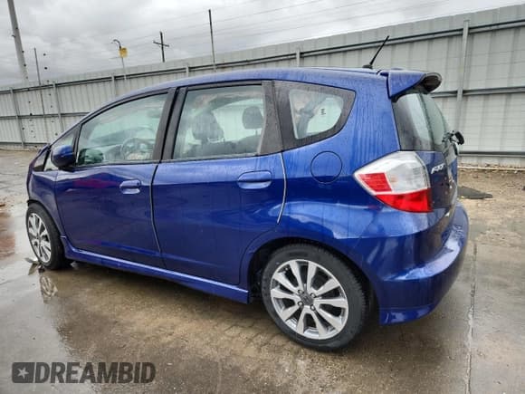 ✅ 2013 Honda Fit Sport • VIN: JHMGE8H63DC016560 • Lot: 83817845. Listed on Copart with 141,394 mi. Free auction sales archive from the USA and detailed vehicle history report at DreamBid. Image 2.
