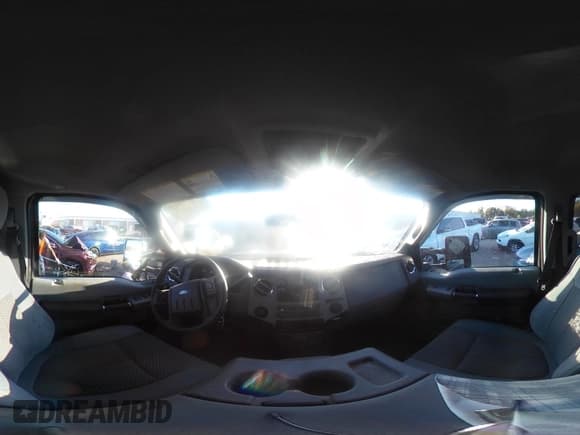 ✅ 2015 Ford F-250 Lariat • VIN: 1FT7W2BT6FED40510 • Lot: 43360638. Wystawiony na IAAI z przebiegiem 250 719 mil. Bezpłatny archiwum sprzedaży aukcyjnych z USA i szczegółowy raport historii pojazdu na DreamBid. Zdjęcie 20.