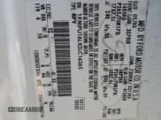 ✅ 2003 Ford Expedition Special Service • VIN: 1FMPU16LX3LC16365 • Lot: 81160875. Wystawiony na Copart z przebiegiem 246 408 mil. Bezpłatny archiwum sprzedaży aukcyjnych z USA i szczegółowy raport historii pojazdu na DreamBid. Zdjęcie 14.