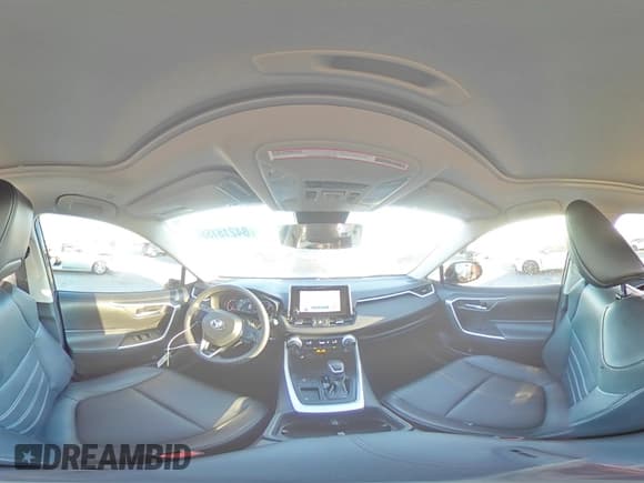 ✅ 2024 Toyota RAV4 XLE Premium • VIN: 2T3C1RFV7RC263470 • Lot: 84215155. Listed on Copart with 38,201 mi. Free auction sales archive from the USA and detailed vehicle history report at DreamBid. Image 16.