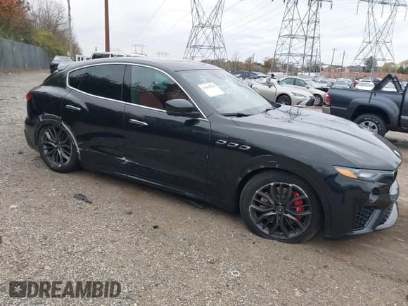 ✅ 2023 Maserati Levante Modena • VIN: ZN661YUM3PX418524 • Лот: 43665700. Опубликован ранее на IAAI с пробегом 20 502 миль. Бесплатный доступ к архиву аукционных продаж из США и подробный отчёт об истории автомобиля на DreamBid. Изображение 1.