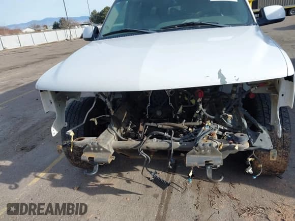 ✅ 2004 Chevrolet Suburban LS • VIN: 3GNFK16Z84G301401 • Lot: 43919033. Listed on IAAI with Not provided. Free auction sales archive from the USA and detailed vehicle history report at DreamBid. Image 6.