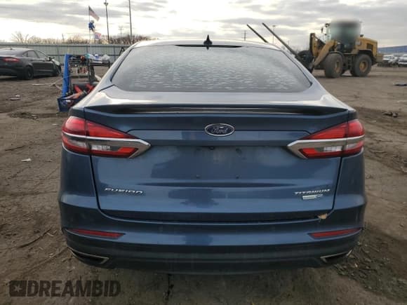 ✅ 2019 Ford Fusion Titanium • VIN: 3FA6P0D9XKR120895 • Лот: 93858845. Опубликован ранее на Copart с пробегом 151 368 миль. Бесплатный доступ к архиву аукционных продаж из США и подробный отчёт об истории автомобиля на DreamBid. Изображение 6.