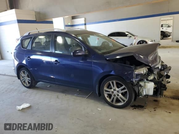 ✅ 2011 Hyundai Elantra SE • VIN: KMHDC8AE3BU092715 • Lot: 82263925. Listed on Copart with 66,017 mi. Free auction sales archive from the USA and detailed vehicle history report at DreamBid. Image 4.