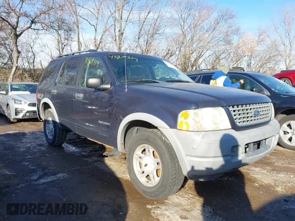 ✅ 2002 Ford Explorer XLS • VIN: 1FMZU72E22UC92870 • Lot: 43871339. Listed on IAAI with 228,659 mi. Free auction sales archive from the USA and detailed vehicle history report at DreamBid. Image 1.