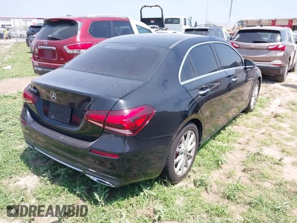 ✅ 2019 Mercedes-Benz A 220 • VIN: WDD3G4EB2KW002509 • Lot: 41923586. Listed on IAAI with Not provided. Free auction sales archive from the USA and detailed vehicle history report at DreamBid. Image 4.