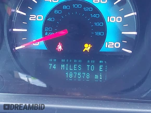 ✅ 2012 Ford Fusion SE • VIN: 3FAHP0HA9CR253758 • Lot: 43560812. Wystawiony na IAAI z przebiegiem 187 578 mil. Bezpłatny archiwum sprzedaży aukcyjnych z USA i szczegółowy raport historii pojazdu na DreamBid. Zdjęcie 15.