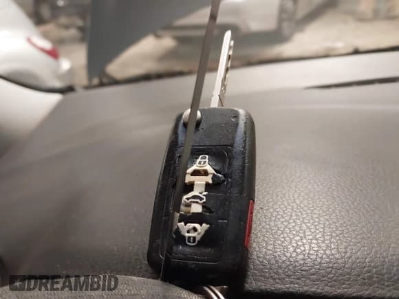 ✅ 2011 Volkswagen Golf TDI • VIN: WVWBM7AJ9BW144871 • Лот: 41610680. Опубликован ранее на IAAI с пробегом 168 202 миль. Бесплатный доступ к архиву аукционных продаж из США и подробный отчёт об истории автомобиля на DreamBid. Изображение 11.