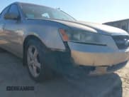 ✅ 2007 Hyundai Sonata SE • VIN: 5NPEU46F27H169513 • Lot: 43536975. Wystawiony na IAAI z przebiegiem Nie podano. Bezpłatny archiwum sprzedaży aukcyjnych z USA i szczegółowy raport historii pojazdu na DreamBid. Zdjęcie 6.