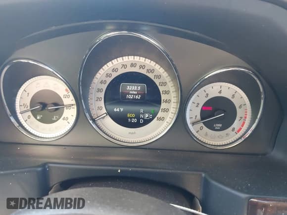 ✅ 2014 Mercedes-Benz GLK 350 • VIN: WDCGG5HB5EG240456 • Lot: 43610112. Listed on IAAI with 102,162 mi. Free auction sales archive from the USA and detailed vehicle history report at DreamBid. Image 7.