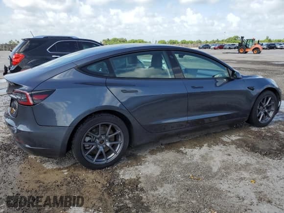 ✅ 2022 Tesla Model 3 Long Range • VIN: 5YJ3E1EB1NF287758 • Lot: 60955925. Wystawiony na Copart z przebiegiem 153 861 mil. Bezpłatny archiwum sprzedaży aukcyjnych z USA i szczegółowy raport historii pojazdu na DreamBid. Zdjęcie 3.