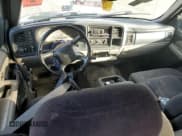 ✅ 2002 Chevrolet Suburban LS • VIN: 3GNFK16Z92G299378 • Lot: 93955645. Listed on Copart with 280,251 mi. Free auction sales archive from the USA and detailed vehicle history report at DreamBid. Image 8.