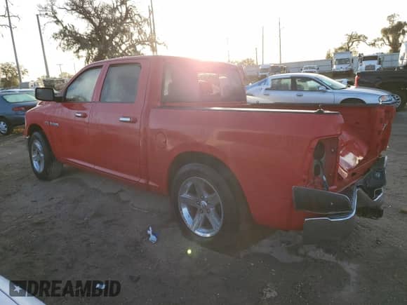 2010 Dodge 1500 SLT z VIN 1D7RB1CT7AS206067, wystawiony jako Copart lot #78496084 z przebiegiem 203 871 mil mil oraz Szkoda całkowita • Salvage title. Historia ofert i sprzedaży dostępna na DreamBid. Obrazek 2.