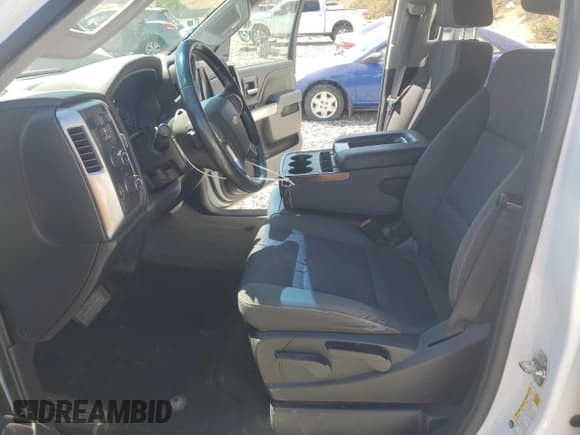 ✅ 2017 Chevrolet Silverado 2500HD LT • VIN: 1GC1KVEY2HF148105 • Lot: 66988465. Wystawiony na Copart z przebiegiem 142 747 mil. Bezpłatny archiwum sprzedaży aukcyjnych z USA i szczegółowy raport historii pojazdu na DreamBid. Zdjęcie 7.