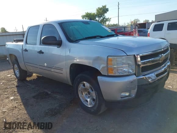 ✅ 2011 Chevrolet Silverado 1500 LT • VIN: 3GCPCSE04BG247689 • Lot: 43280628. Listed on IAAI with 170,771 mi. Free auction sales archive from the USA and detailed vehicle history report at DreamBid. Image 1.