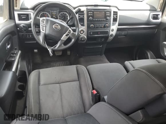 ✅ 2017 Nissan Titan SV • VIN: 1N6AA1EJ3HN543508 • Lot: 60739735. Listed on Copart with 170,165 mi. Free auction sales archive from the USA and detailed vehicle history report at DreamBid. Image 8.