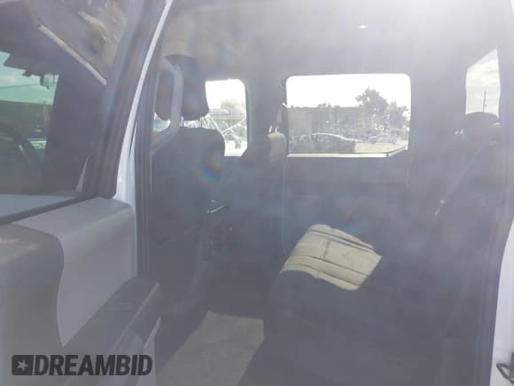 ✅ 2017 Ford F-150 XLT • VIN: 1FTEW1EP8HKD73433 • Lot: 43603395. Wystawiony na IAAI z przebiegiem 70 181 mil. Bezpłatny archiwum sprzedaży aukcyjnych z USA i szczegółowy raport historii pojazdu na DreamBid. Zdjęcie 8.