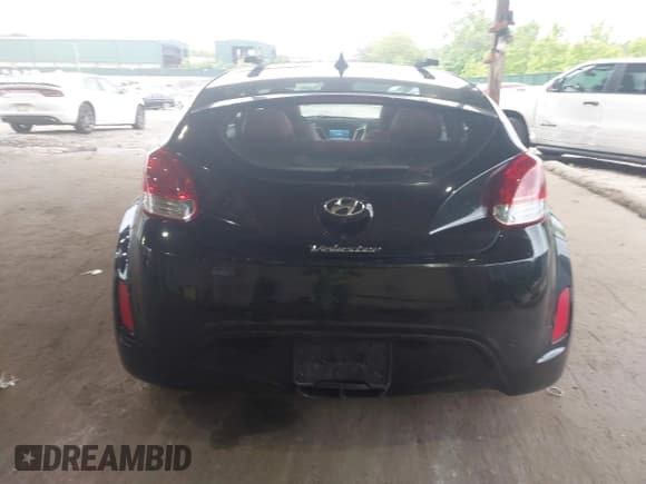 ✅ 2012 Hyundai Veloster w/Gray Int • VIN: KMHTC6AD8CU023947 • Lot: 42314126. Listed on IAAI with 57,630 mi. Free auction sales archive from the USA and detailed vehicle history report at DreamBid. Image 16.