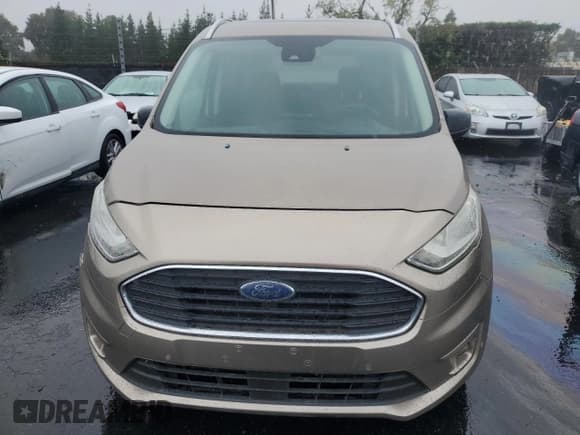 ✅ 2019 Ford Transit Connect XLT • VIN: NM0GE9F28K1390479 • Lot: 91710445. Wystawiony na Copart z przebiegiem 61 434 mil. Bezpłatny archiwum sprzedaży aukcyjnych z USA i szczegółowy raport historii pojazdu na DreamBid. Zdjęcie 5.