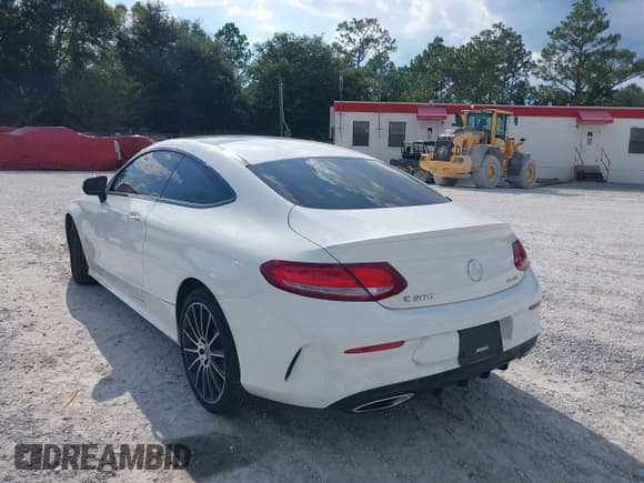 ✅ 2018 Mercedes-Benz C 300 • VIN: WDDWJ4KB1JF748595 • Lot: 40413383. Listed on IAAI with 58,112 mi. Free auction sales archive from the USA and detailed vehicle history report at DreamBid. Image 3.