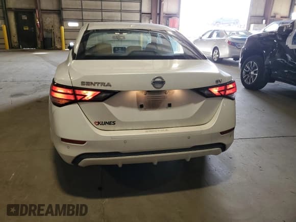 ✅ 2021 Nissan Sentra SV • VIN: 3N1AB8CV9MY294176 • Лот: 85191915. Опубликован ранее на Copart с пробегом 42 252 миль. Бесплатный доступ к архиву аукционных продаж из США и подробный отчёт об истории автомобиля на DreamBid. Изображение 6.