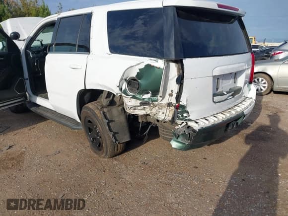 ✅ 2019 Chevrolet Tahoe Commercial • VIN: 1GNLCDEC3KR372095 • Lot: 40811106. Wystawiony na IAAI z przebiegiem 128 865 mil. Bezpłatny archiwum sprzedaży aukcyjnych z USA i szczegółowy raport historii pojazdu na DreamBid. Zdjęcie 6.