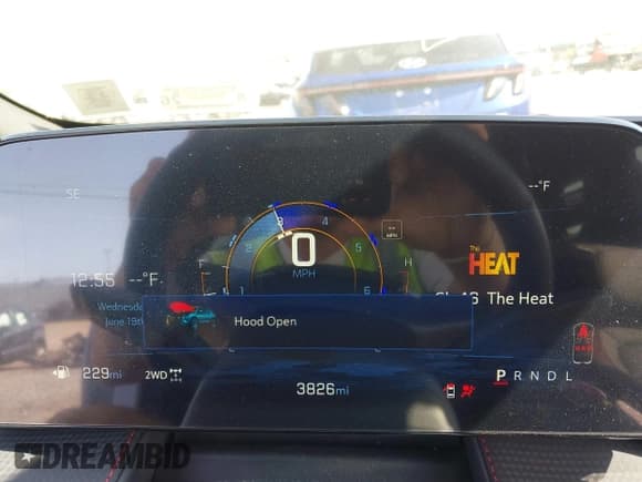 ✅ 2025 Chevrolet Equinox AWD RS • VIN: 3GNAXTEG2SL223936 • Лот: 43219610. Опубликован ранее на IAAI с пробегом 3 826 миль. Бесплатный доступ к архиву аукционных продаж из США и подробный отчёт об истории автомобиля на DreamBid. Изображение 7.