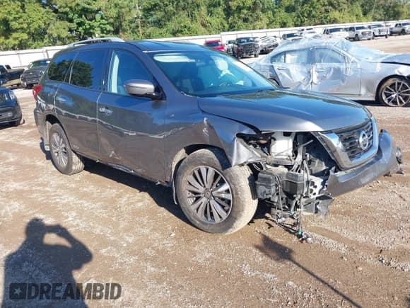 ✅ 2017 Nissan Pathfinder S • VIN: 5N1DR2MN6HC642916 • Lot: 43304461. Wystawiony na IAAI z przebiegiem 114 237 mil. Bezpłatny archiwum sprzedaży aukcyjnych z USA i szczegółowy raport historii pojazdu na DreamBid. Zdjęcie 1.