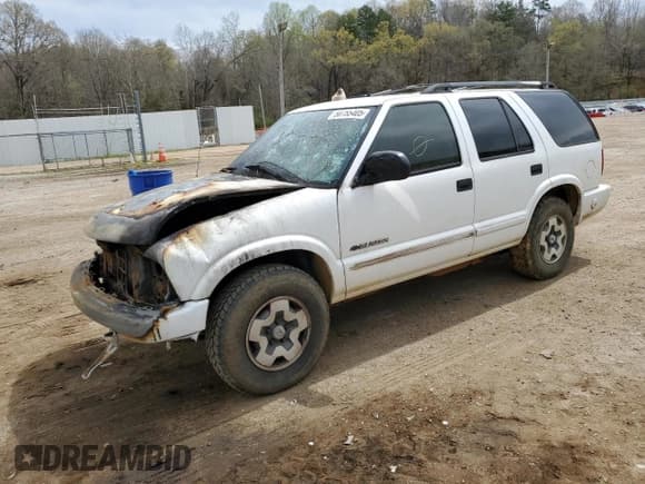 ✅ 2005 Chevrolet Blazer LS • VIN: 1GNDT13X35K111281 • Lot: 50755405. Wystawiony na Copart z przebiegiem Nie podano. Bezpłatny archiwum sprzedaży aukcyjnych z USA i szczegółowy raport historii pojazdu na DreamBid. Zdjęcie 1.