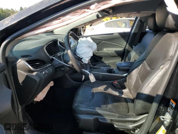 ✅ 2017 Chevrolet Volt Premier • VIN: 1G1RB6S50HU102361 • Lot: 71972074. Wystawiony na Copart z przebiegiem Nie podano. Bezpłatny archiwum sprzedaży aukcyjnych z USA i szczegółowy raport historii pojazdu na DreamBid. Zdjęcie 7.