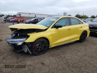 ✅ 2024 Audi RS 3 • VIN: WUAG4DGY9RA907040 • Лот: 71527145. Опубликован ранее на Copart с пробегом 9 092 миль. Бесплатный доступ к архиву аукционных продаж из США и подробный отчёт об истории автомобиля на DreamBid. Изображение 1.
