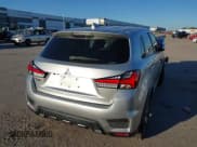 ✅ 2021 Mitsubishi Outlander ES • VIN: JA4ARUAU5MU035385 • Lot: 43494720. Listed on IAAI with 81,112 mi. Free auction sales archive from the USA and detailed vehicle history report at DreamBid. Image 4.