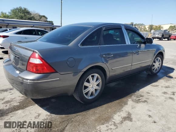 ✅ 2005 Ford Five Hundred Limited • VIN: 1FAFP25185G144855 • Lot: 53436195. Listed on Copart with 100,951 mi. Free auction sales archive from the USA and detailed vehicle history report at DreamBid. Image 3.