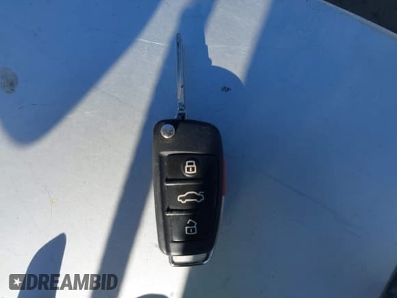 ✅ 2015 Audi A3 Premium • VIN: WAU6CLFF6F1111781 • Лот: 42311077. Опубликован ранее на IAAI с пробегом 140 147 миль. Бесплатный доступ к архиву аукционных продаж из США и подробный отчёт об истории автомобиля на DreamBid. Изображение 11.