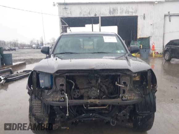 ✅ 2015 Toyota Tacoma • VIN: 5TFUU4EN8FX130349 • Lot: 43791926. Listed on IAAI with 139,141 mi. Free auction sales archive from the USA and detailed vehicle history report at DreamBid. Image 6.