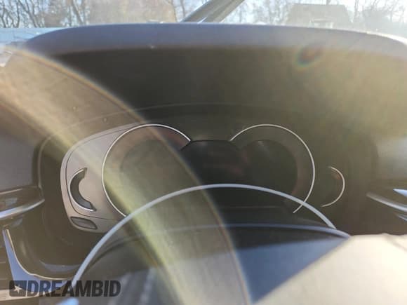 ✅ 2018 BMW 5 Series 530i xDrive • VIN: WBAJA7C54JWA72142 • Лот: 92702465. Опубликован ранее на Copart с пробегом Не указан. Бесплатный доступ к архиву аукционных продаж из США и подробный отчёт об истории автомобиля на DreamBid. Изображение 9.