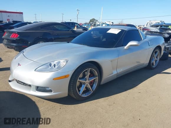 ✅ 2013 Chevrolet Corvette 3LT • VIN: 1G1YG2DW2D5107870 • Lot: 41420741. Listed on IAAI with 30,419 mi. Free auction sales archive from the USA and detailed vehicle history report at DreamBid. Image 2.