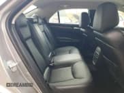 ✅ 2015 Chrysler 300 Limited • VIN: 2C3CCARG2FH923244 • Lot: 82497555. Listed on Copart with 57,624 mi. Free auction sales archive from the USA and detailed vehicle history report at DreamBid. Image 10.