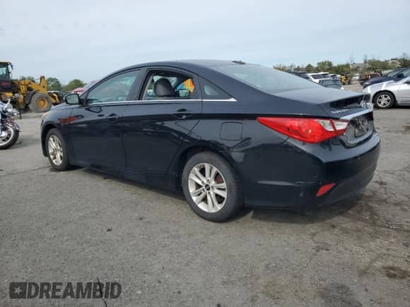 2014 Hyundai Sonata GLS with VIN 5NPEB4ACXEH946939, listed as a Copart auction lot 81109465 with 136,195 mi miles and Salvage title. Bid and sale history available at DreamBid. Image 2.